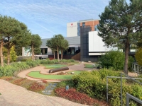 Adventure golf olomouckého sportovního a wellness centra Omega