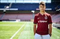 Adam Hložek nastupuje za národní tým U21