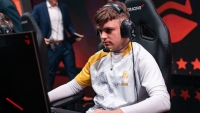 Sedmnáctiletý Matyáš &quot;Carzzy&quot; Orság v barvách Mad Lions