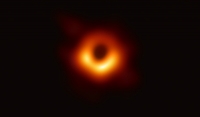 Vyfotografovaná černá díra