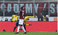 Lautaro Martinez proměňuje penaltu a vrací Interu dvoubrankové vedení