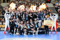 Hráči Mladé Boleslavi oslavující titul mistra České republiky za sezonu 2024/25