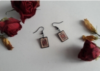 Ruční výrobek udělá vždy radost, třeba náušnice