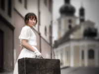 Julie Melicharová jako Helena Čapková