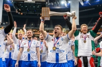 Hráči Chodova pozvedli opět po roce pohár pro mistra ligy