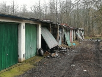 Část garážového komplexu poblíž Jižního lomu