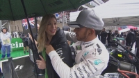 Lewis Hamilton, forever the gantelman