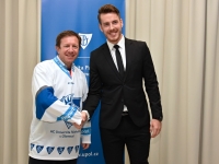 Dominik Pudelka (vpravo) společně s někdejším rektorem UP Jaroslavem Millerem