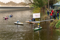 Sjezdaři na divoké vodě