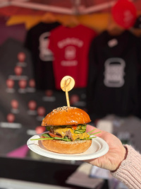 Burger z Burger Street Festivalu