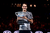 Roger Federer s titulem pro vítěze Australian open