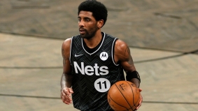 Kyrie Irving v dresu Brooklyn Nets