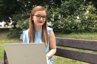 „Nemocného člověka jakéhokoliv věku nespasí, že má nárok na slevu na jízdném," říká Tereza Novotná, zakladatelka sbírky jízdné pro hospic