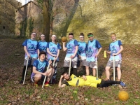 Část současného famfrpálového týmu Olomouc. Radek Barvíř je vlevo dole.