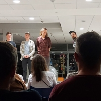 Páteční večer se slam poetry