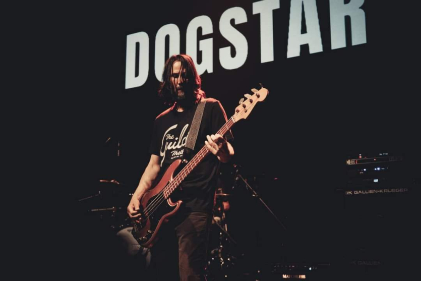 Keanu Reeves vystoupí na Rock for People