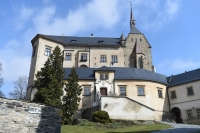 Pohled na hrad od hlavní brány