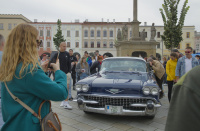 Old school is cool aneb každoroční Svatováclavská jízda historických vozidel