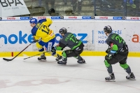 Útočník Zlína Tomáš Fořt v souboji s mladoboleslavským obráncem Davidem Bernadem