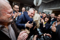 Volebná noc v centrále Petra Pellegriniho
