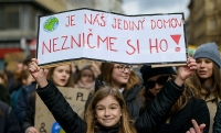 V pátek 15. března studenti a studentky středních škol stávkovali po celém světě za klima