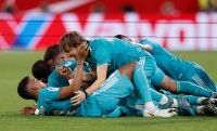 Euforie Realu Madrid po vítězném gólu Benzemy