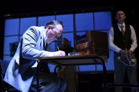 Jiří Hána jako Karel Čapek