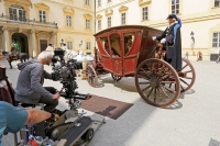 Filmaři na nádvoří valtického zámku