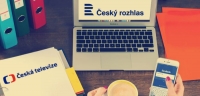 “Nepište nic hloupého.” Jak komunikují čeští veřejnoprávní novináři na sociálních sítích?