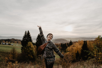 Eliška Palhounová z Broumovska se už devět let se věnuje fotografování, teď se tím živí.