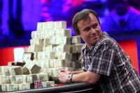 Martin Staszko si za druhé místo v hlavním turnaj World Series of Poker odnesl pět a půl milionu dolarů.