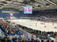 Zaplněná OSTRAVAR Arena viděla dominanci českých barev