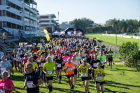 Start závodu na 5 kilometrů.