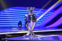 Trofej pro mistra Evropy bude předána až v létě 2021