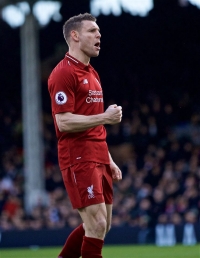 James Milner se raduje z proměněné penalty