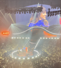 Ewa Farna a Dua Lipa v O2 aréně v Praze