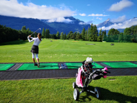 Sandra Bartošová na golfovém hřišti