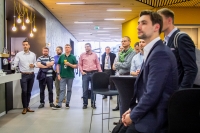 Atmosféra při představení projektu v pražské centrále Microsoftu