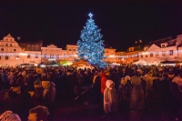 Rozsvícení stromu na náměstí Míru v Bruntále