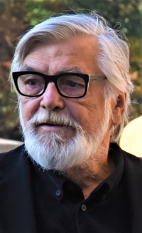 Herec Jiří Bartoška