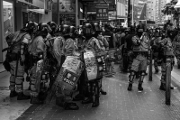 policisté při protestech z minulého roku