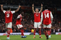 Granit Xhaka slaví branku do sítě PSV Eindhoven.