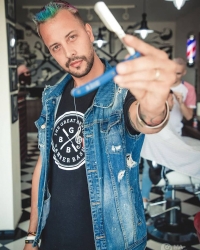 Barber Aleš "Alessandro" Němec