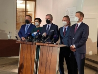 Zástupci koalic SPOLU a PirSTAN