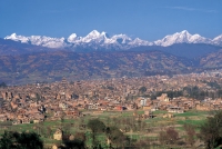 O takovémto výhledu nad Bhaktapurem se nám dnes díky neprostupnému smogu už může jenom zdát