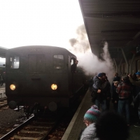 Zvláštní spěšný vlak na hlavním nádraží v Olomouci