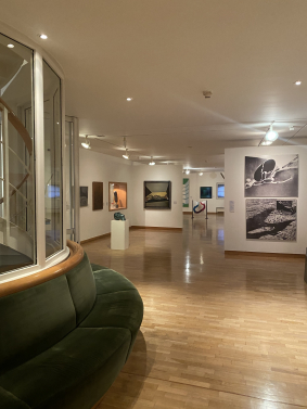 Výstava Století relativity v obrazárně Muzea umění Olomouc.